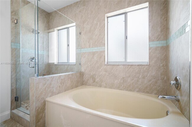 Building Photo - 2894 SW 144th Ct