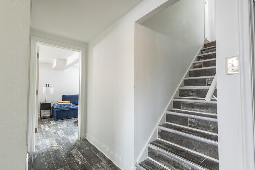 Building Photo - 4431 Fillmore St