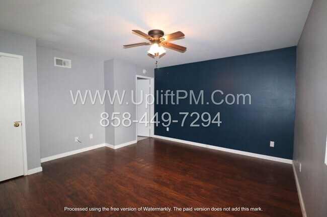 Building Photo - Large 3 Bedroom, 2 Bathroom Condo in Escondido