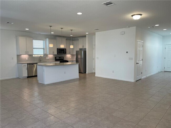 Building Photo - 173 Mayney Ln.