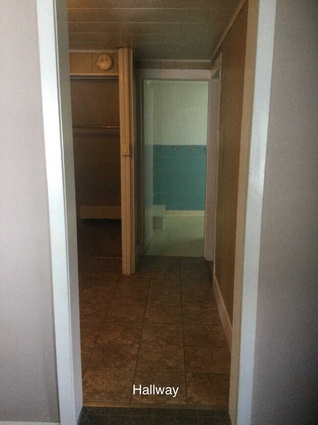 Building Photo - 415 Jordan Ave