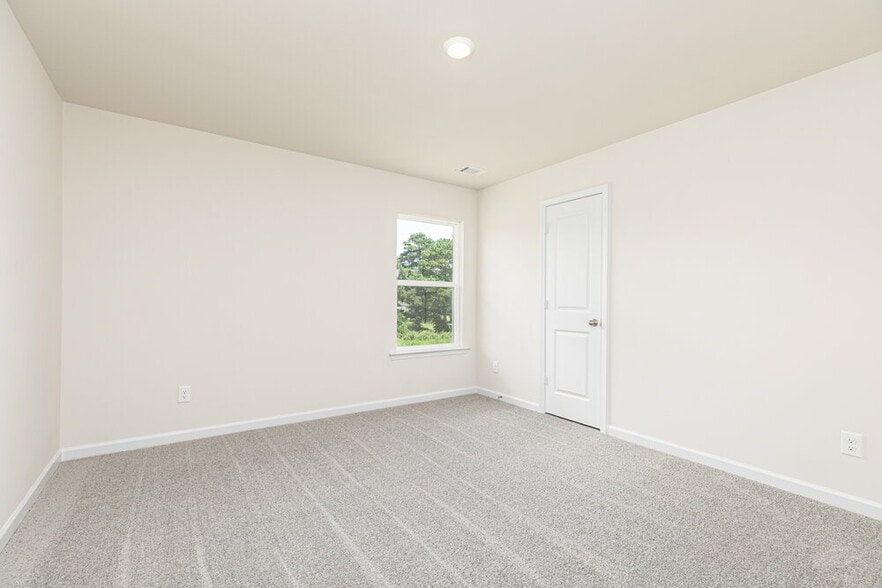 Building Photo - 612 Slate Rd