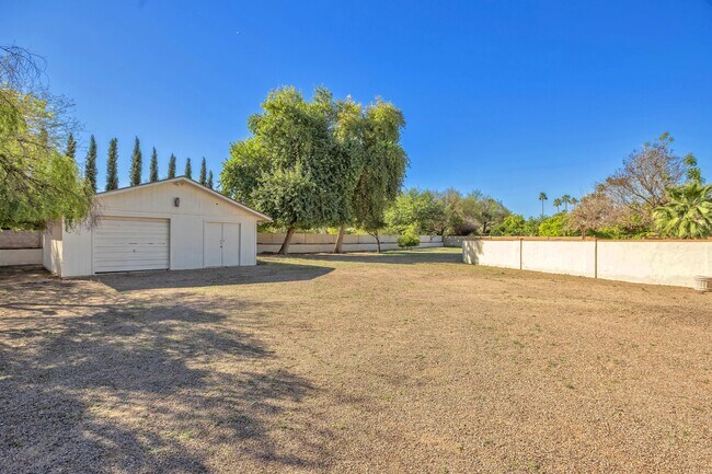 Building Photo - 7441 E Century Dr