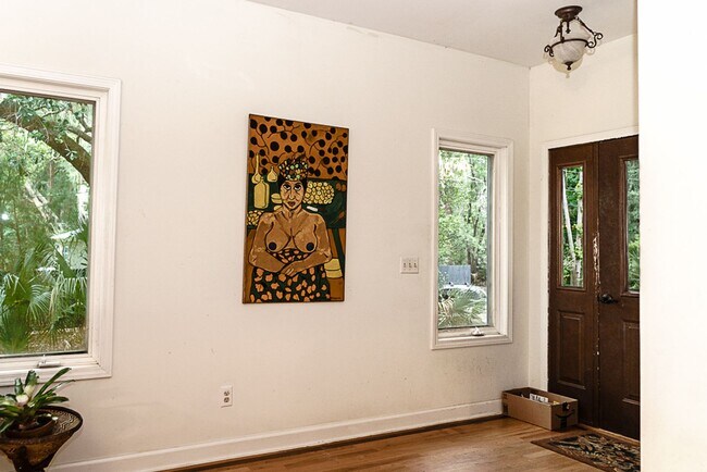 Building Photo - Amazing sunsets at this waterfront home