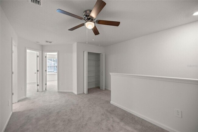 Building Photo - 3613 SE 37th Ct