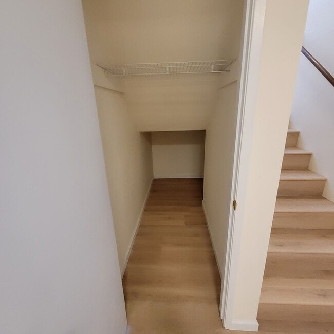 Building Photo - 931 Estudillo St