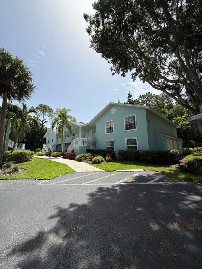 Building Photo - 28230 Pine Haven Way