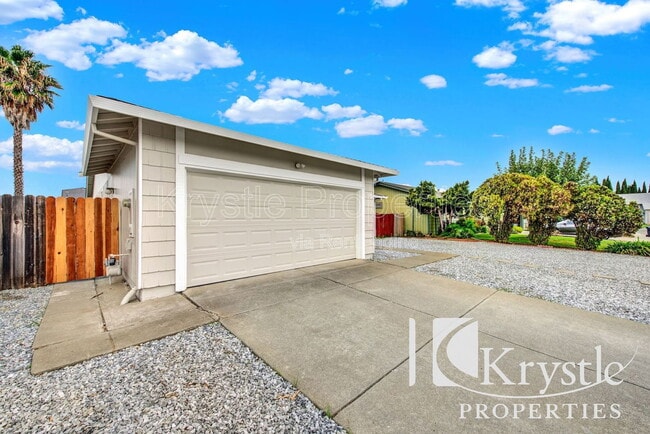 Building Photo - 606 Humbolt Dr