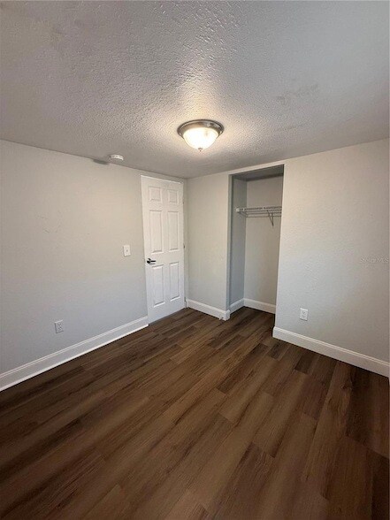 Building Photo - 37412 Carringer Rd