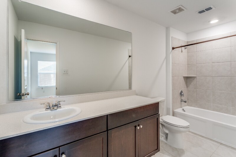 Building Photo - 111 Lemongrass Dr