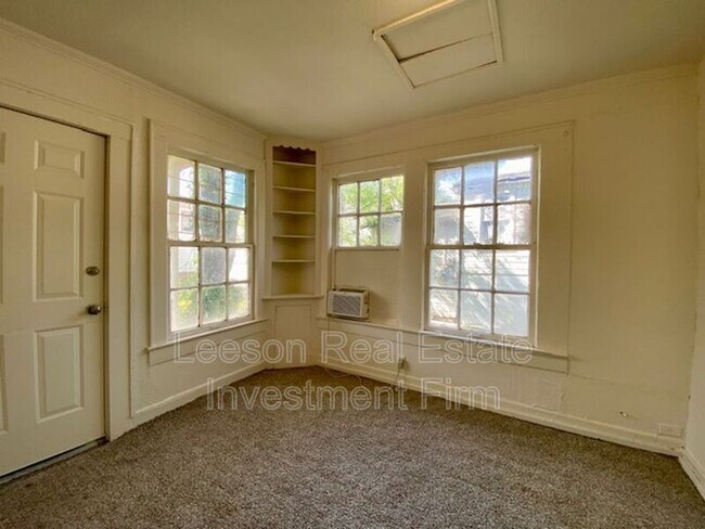 Building Photo - 3136 Blanchard Rd
