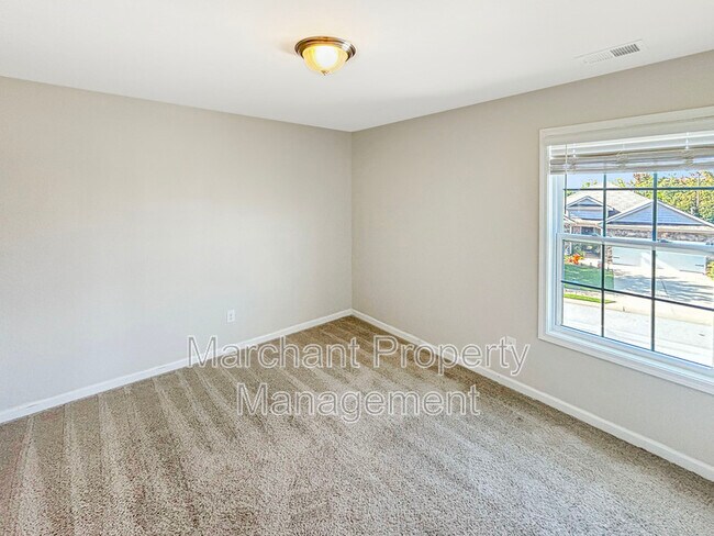 Building Photo - 602 Waymeet Dr