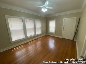 Building Photo - 247 E Lullwood Ave