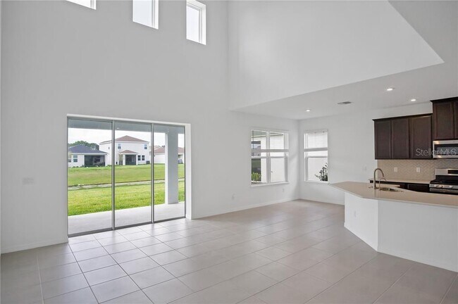 Building Photo - 5719 Maidenstone Way
