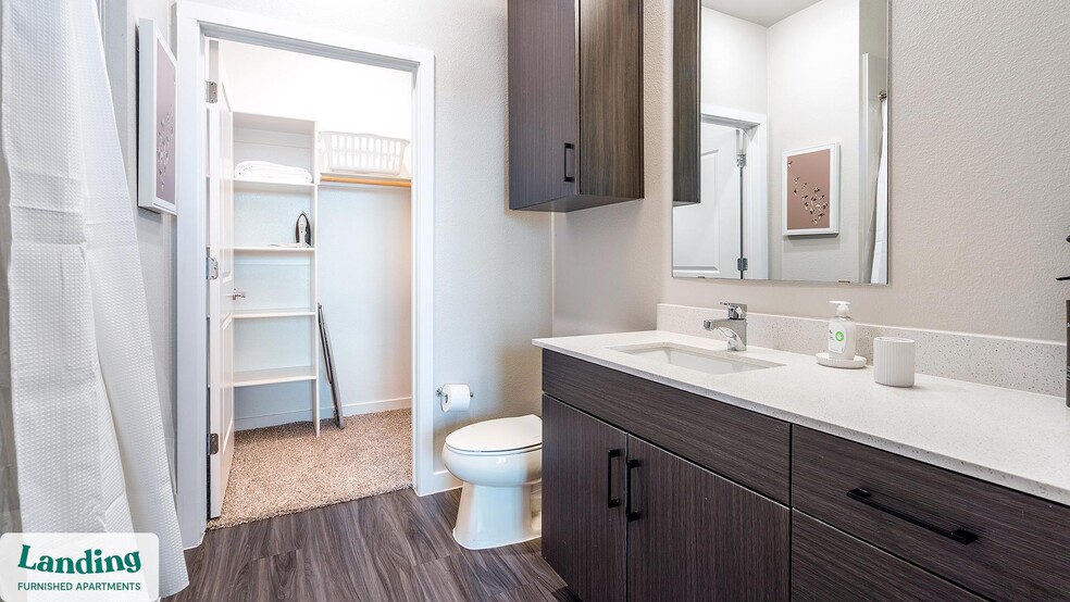 Building Photo - 14015 Univ Pass