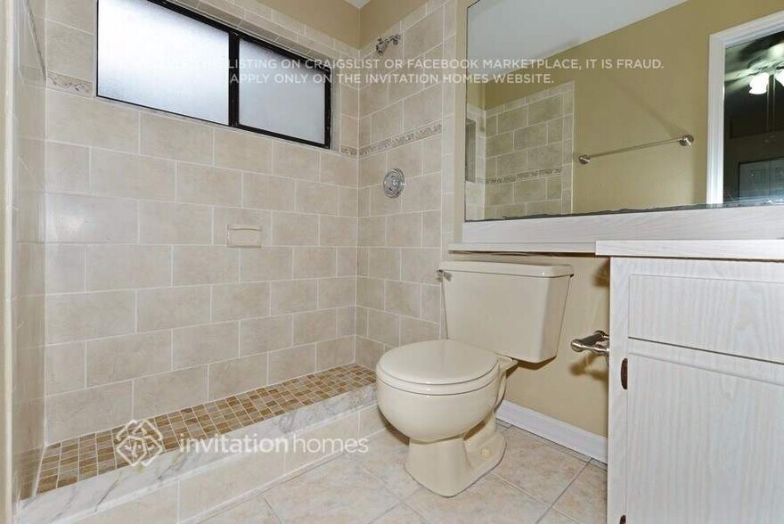 Building Photo - 5422 Friarsway Dr