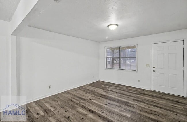 Building Photo - 161 Joe Walker Way