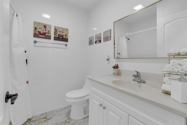 Building Photo - 4112 NW 58th Dr