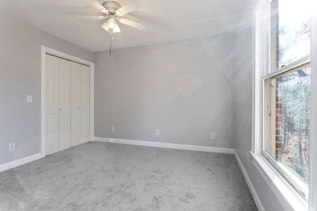 Building Photo - Beautiful 4 Bed 3.5 Bath Home on 20 Acres