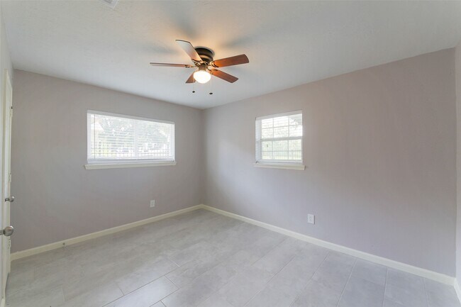 Building Photo - 3605 Barberry Dr