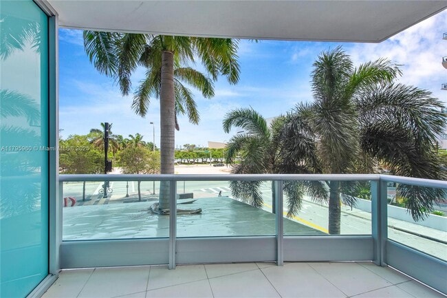 Building Photo - 900 Biscayne Blvd