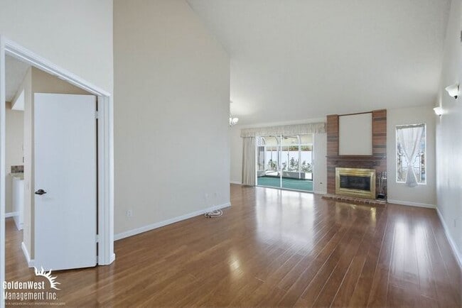 Building Photo - Beautiful 3Bdm 2Ba Home with Scenic Views in Rancho Peñasquitos!