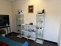 Building Photo - 2530 W Whittier Blvd