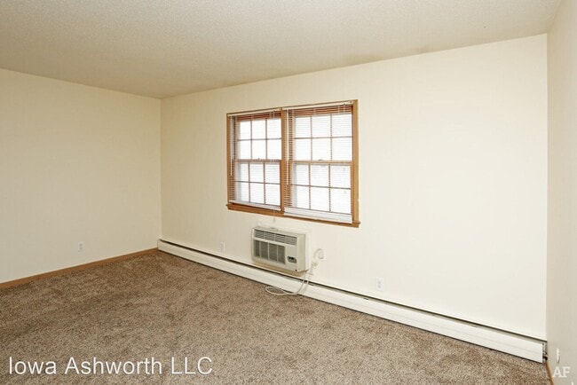 Building Photo - 1020 Ashworth Rd