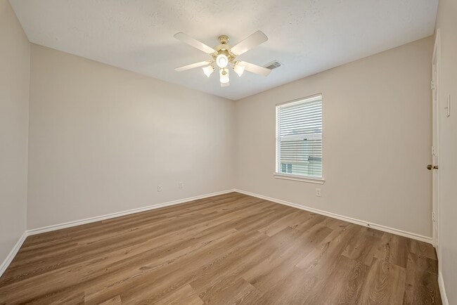 Building Photo - 15311 Bronze Leaf Ct