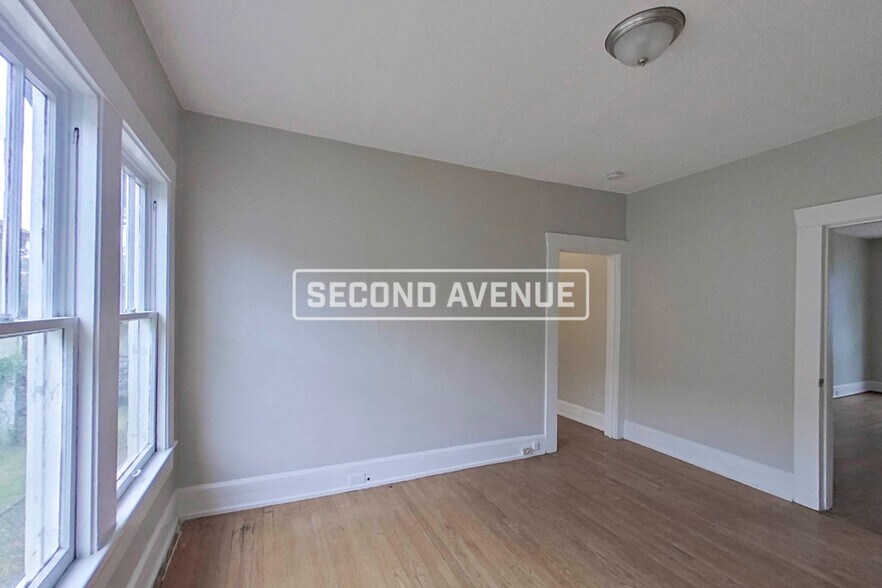 Building Photo - 4105 Avenue Q