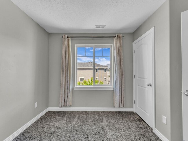 Building Photo - 1835 W 720 S