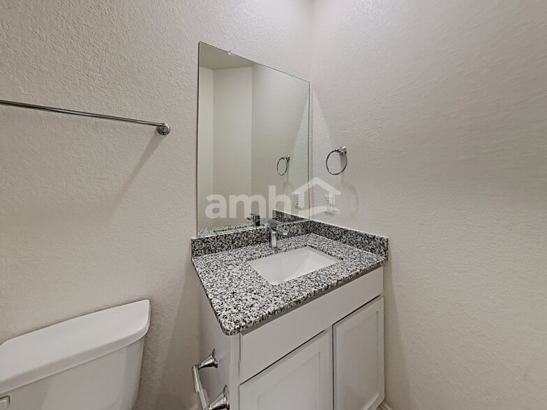 Building Photo - 380 Aspen Waters