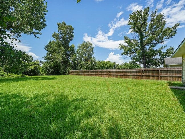 Building Photo - 8029 Dockal Rd