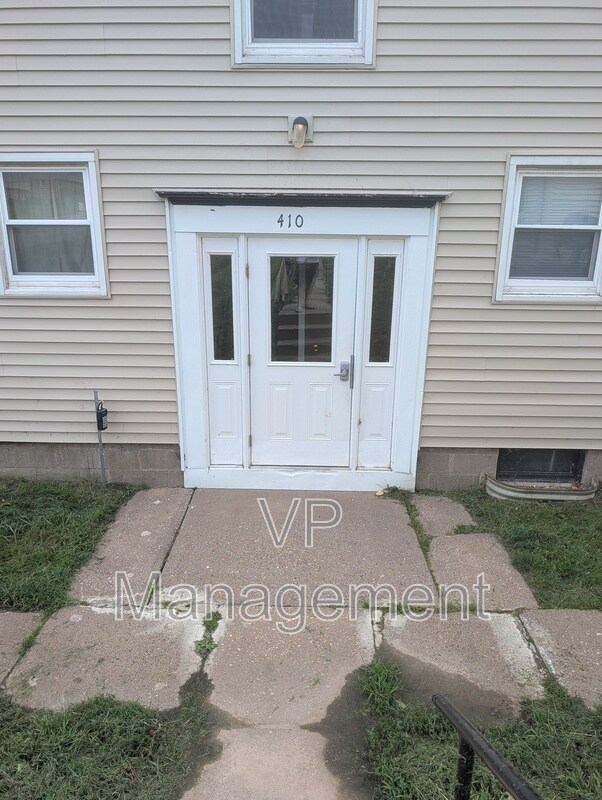 Building Photo - 410 23rd St