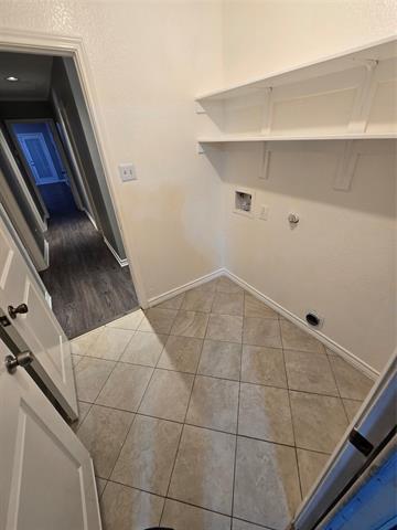 Building Photo - 700 White Fields Way