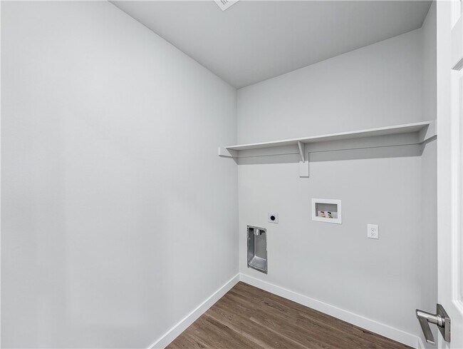 Building Photo - 6311 NW Kathleen St