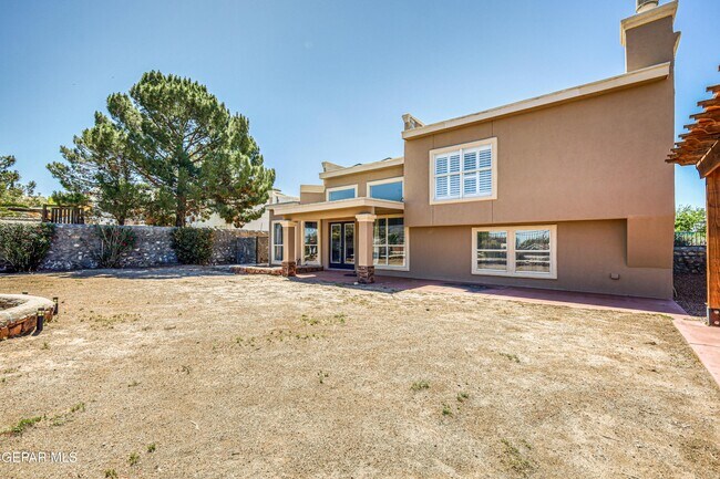 Building Photo - 6821 Pearl Ridge Dr
