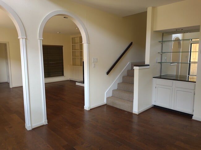 Building Photo - 2454 Bering Dr