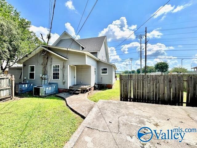 Building Photo - 3514 SW Triana Blvd