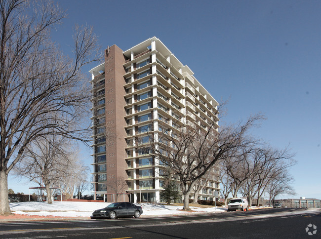 Primary Photo - Pikes Peak Towers