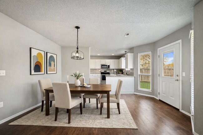 Building Photo - 1203 SE 21st St