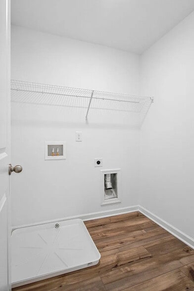 Building Photo - Room in House on Starmoss Ln