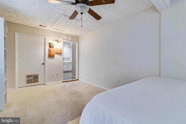 Building Photo - 314 Rivermont Dr