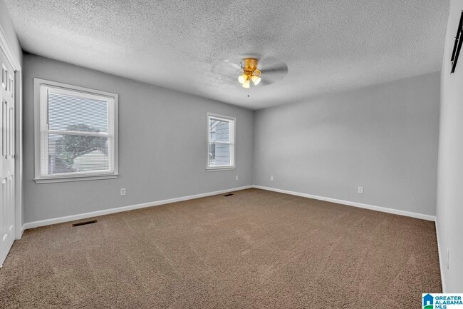 Building Photo - 4728 Cheshire Cir