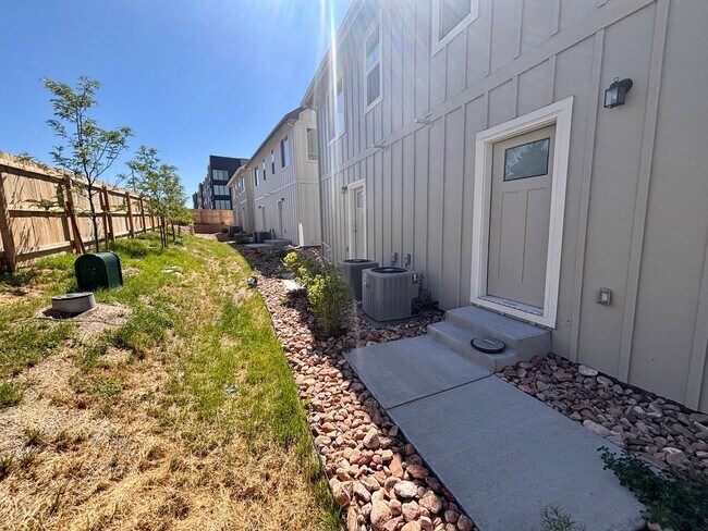 Building Photo - 3648 Byram Pt