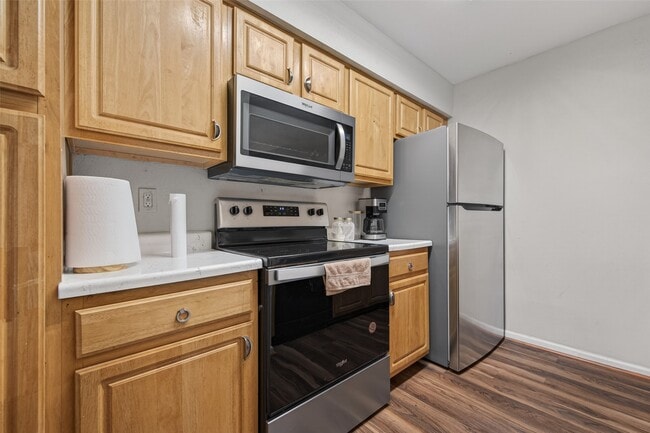 Building Photo - 10555 Turtlewood Ct