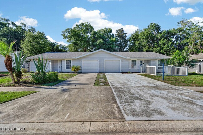 Building Photo - 1133 Squirrel Nest Ln