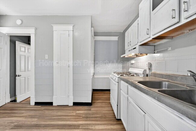 Building Photo - 6705 St Louis Ave