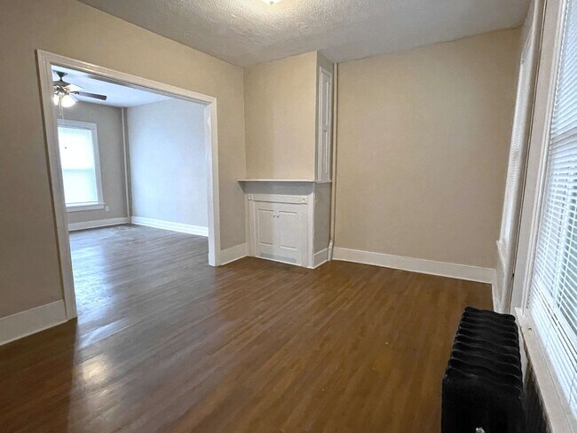 Building Photo - (SOLD) 113-115 E Main Street