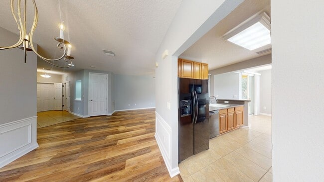 Building Photo - Spacious 2Bed/ 2Bath Condo With Office and 1-Car Garage - Bartram Park - Available NOW!